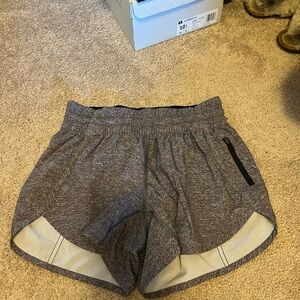 lululemon tracker short 4”